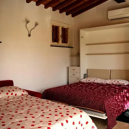 Il Giglio Rosso 3* Borgo a Buggiano