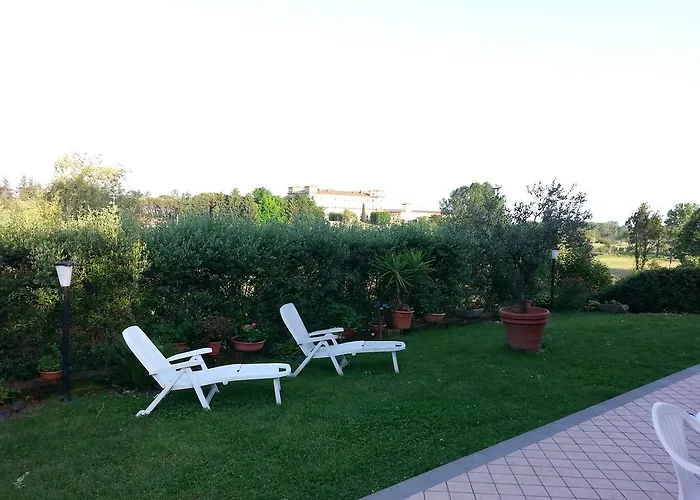 Il Giglio Rosso מלון 3*